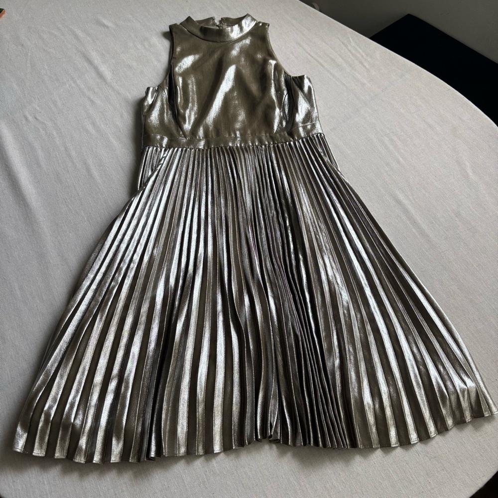 Ann Taylor Silver Metallic Pleated Mini Dress Petite 0P Party Cocktail